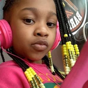 Meet your Posher, Derek